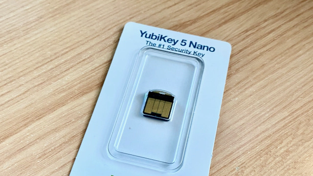 YubiKey 5 Nano