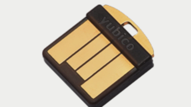 YubiKey 5 Nano